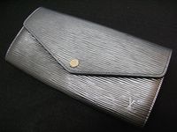 ルイ ヴィトン エピ ポルトフォイユ・サラ M61393 新型長財布 買取り